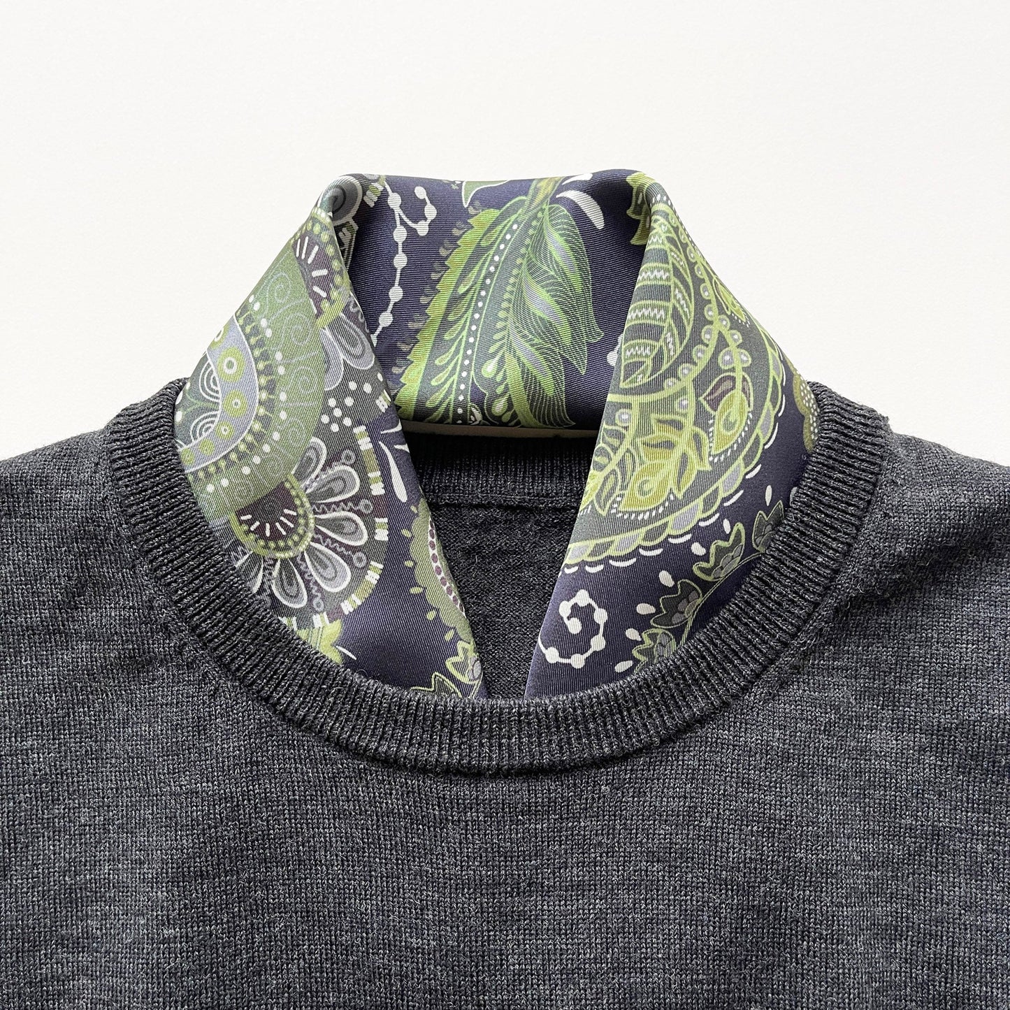 Forest Green Paisley Silk Scarf - 53cm Double-Sided Print Unisex Bandana with Hand-rolled Edges