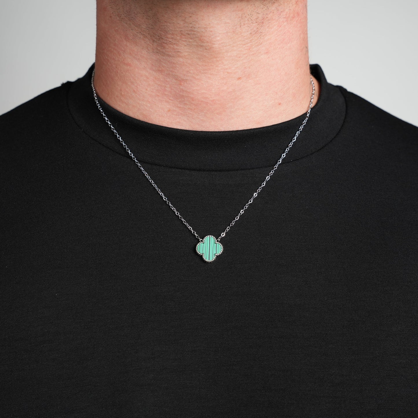 Silver Single Clover Necklace (Green)