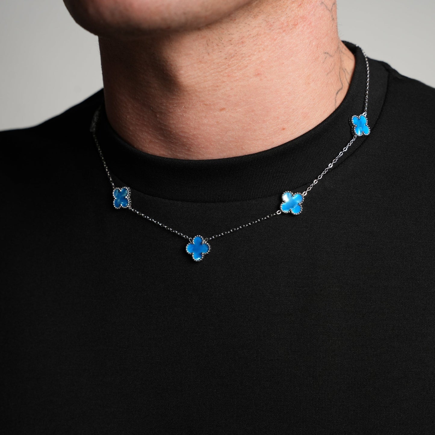 Silver Pearl Clover Necklace (Blue)