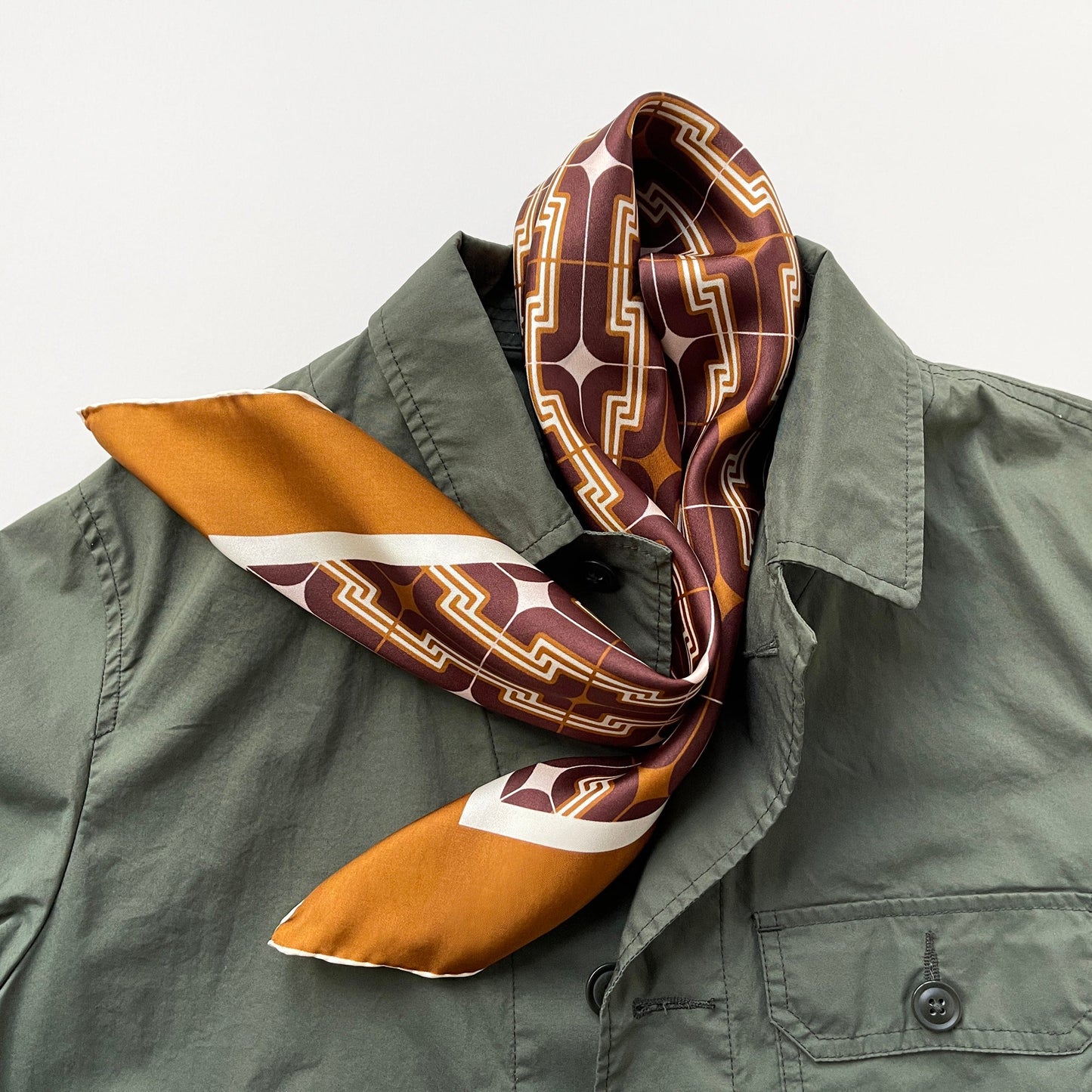 Retro Geometric Silk Square Scarf - 65cm Double-Sided Print Men's Neckerchief with Hand-Rolled Edges
