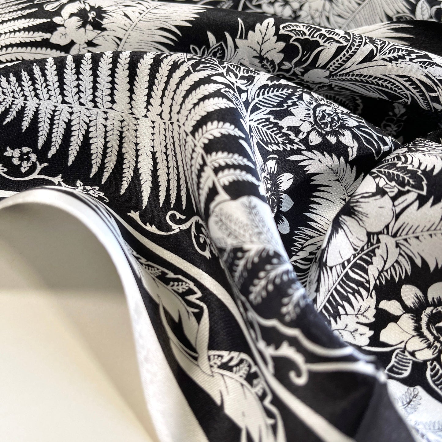Fern Fantasy Silk Scarf - 53cm Women's Bandana