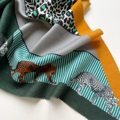 Red Black Leopard Charm Cashmere Silk Scarf - Women's Neck Scarf