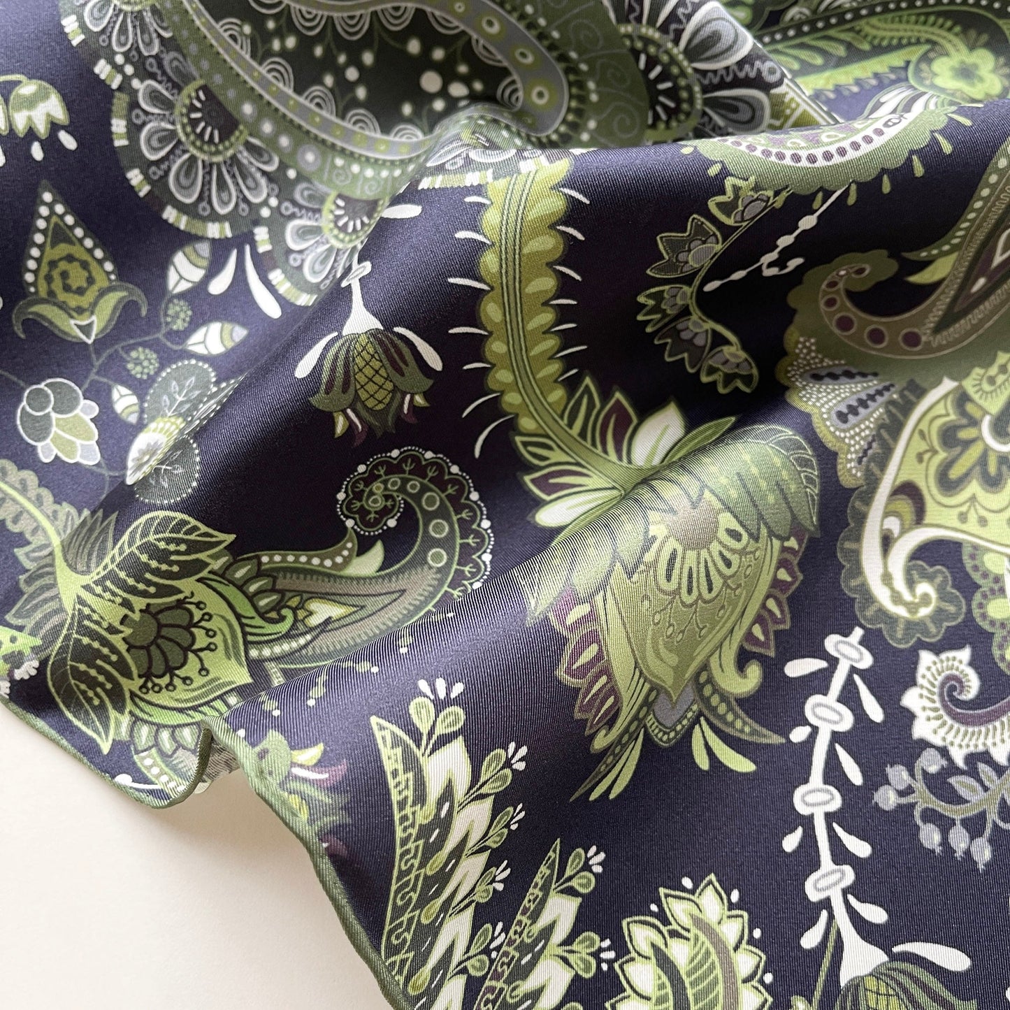 Forest Green Paisley Silk Scarf - 53cm Double-Sided Print Unisex Bandana with Hand-rolled Edges
