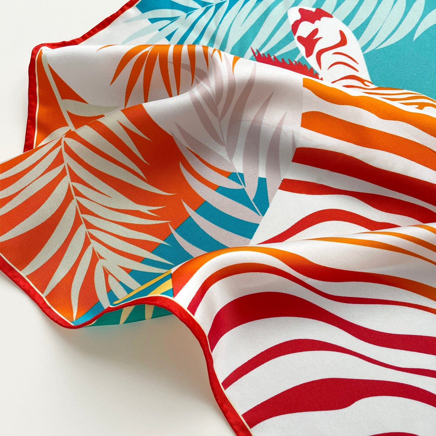 Vibrant Jungle Bloom Silk Scarf - 53cm Double-Sided Print Women's Bandana with Hand-Rolled Edges