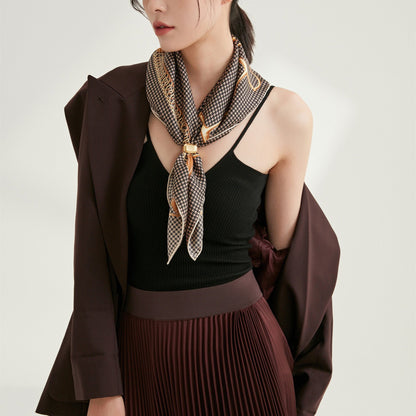 Black & Beige Classic Houndstooth Silk Scarf – 65cm Hand-Rolled Square Bandana