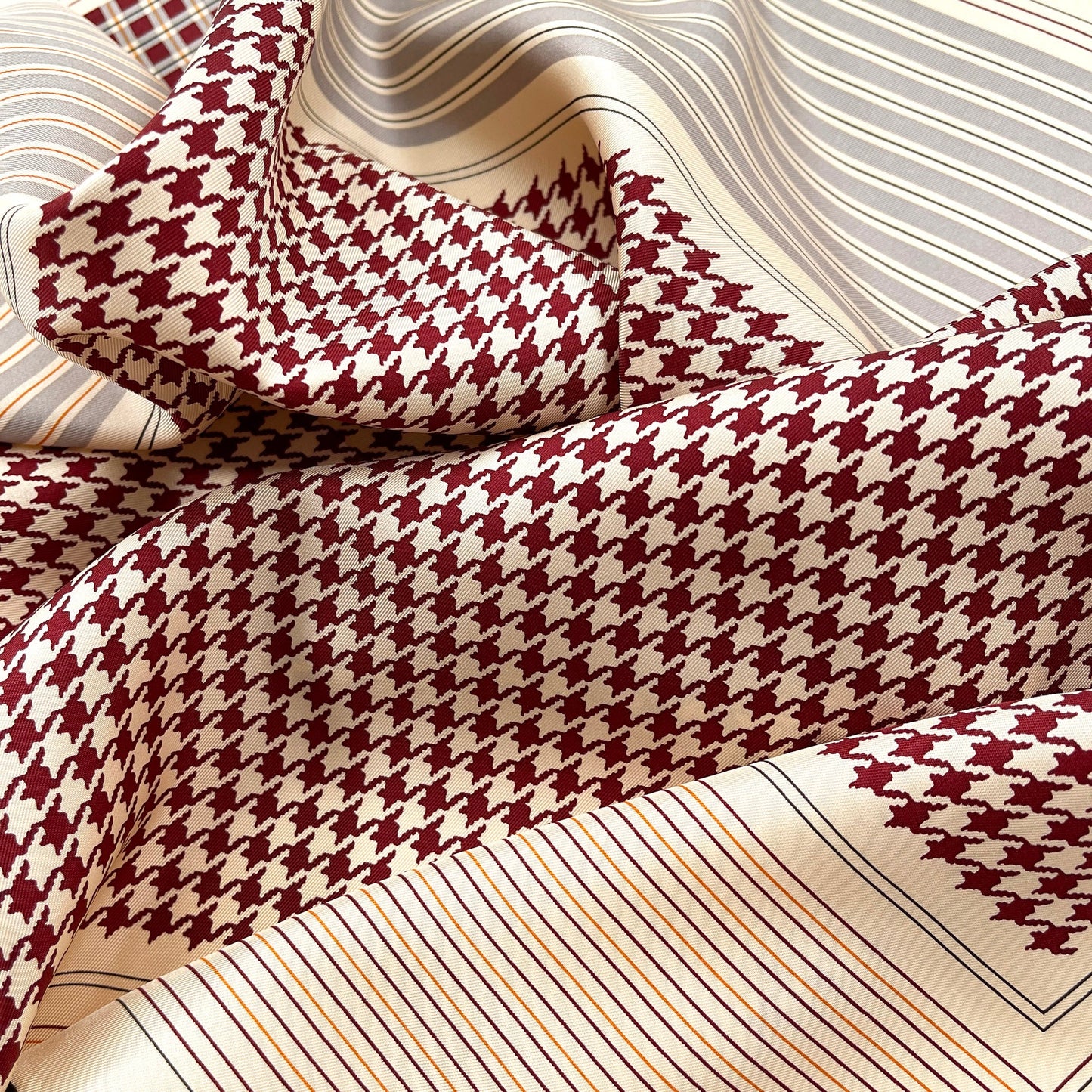 Classic Houndstooth Silk Square Scarf - 65cm Hand-rolled Bandana Scarf